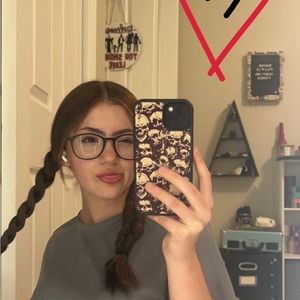 Meet your Posher, Tomie